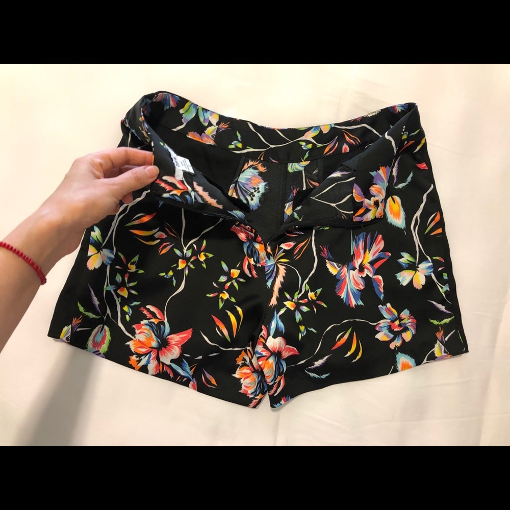 Bar III Dressy Shorts / Skirt  Size 2